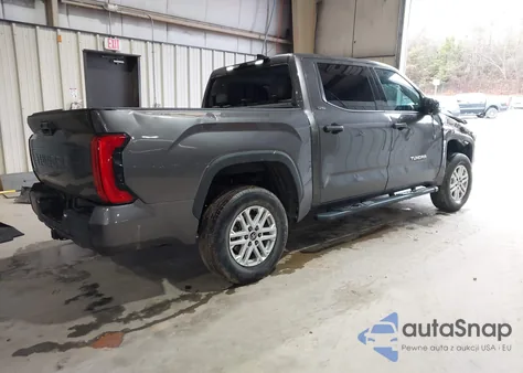 2022 Toyota Tundra Sr5 z USA, uszkodzony, nr VIN 5TFLA5DB0NX014109
